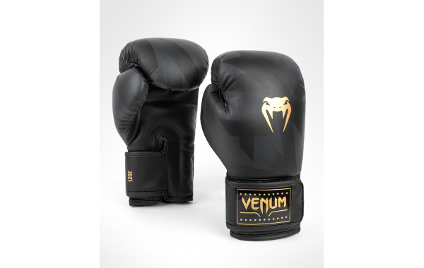 Перчатки Venum Razor Boxing 04689-126-14oz черный\золотой 600_380